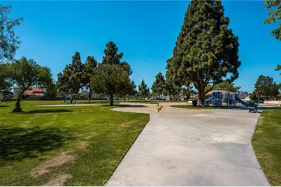 10352 La Despensa Avenue, Fountain Valley, CA 92708 - Photo 43