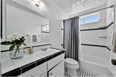 19541 Hartsdale, Huntington Beach, CA 92646 - Photo 21