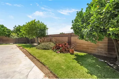 19541 Hartsdale, Huntington Beach, CA 92646 - Photo 29