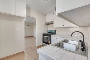16754 Merrill St, Victorville, CA 92395 - Photo 7