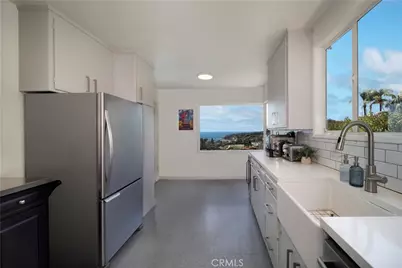 933 Coast View Drive, Laguna Beach, CA 92651 - Photo 17