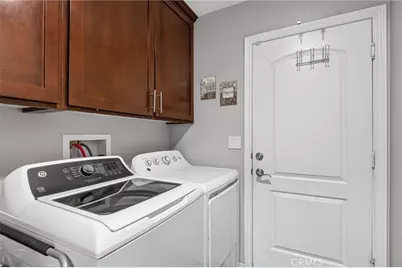 11385 Trinity Road, Oak Hills, CA 92344 - Photo 25