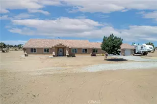 11385 Trinity Rd, Oak Hills, CA 92344 - Photo 29