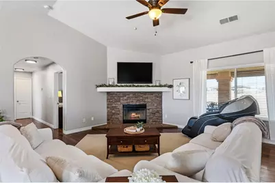 11385 Trinity Road, Oak Hills, CA 92344 - Photo 5