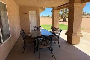 11385 Trinity Rd, Oak Hills, CA 92344 - Photo 29