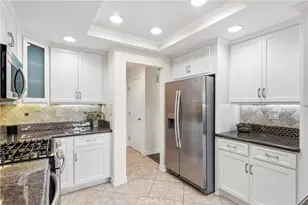 22062 Summit Hill Dr, Lake Forest, CA 92630 - Photo 9