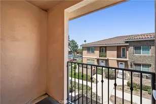 16408 Valencia, Fontana, CA 92335 - Photo 29