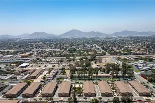 16408 Valencia, Fontana, CA 92335 - Photo 37