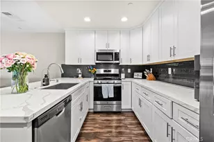 16408 Valencia, Fontana, CA 92335 - Photo 11