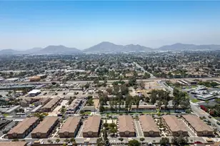 16408 Valencia, Fontana, CA 92335 - Photo 37
