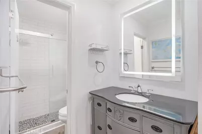5257 Radford Avenue #208, Valley Village, CA 91607 - Photo 15