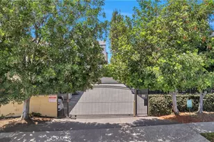 5257 Radford Ave, Valley Village, CA 91607 - Photo 25