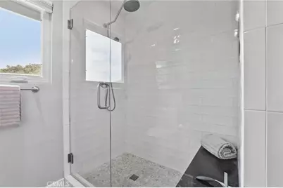 1807 Valencia, Carlsbad, CA 92008 - Photo 17
