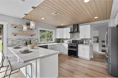 1807 Valencia, Carlsbad, CA 92008 - Photo 9