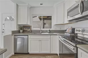 2960 Champion, Tustin, CA 92782 - Photo 7