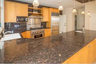 515 W Balboa, Newport Beach, CA 92661 - Photo 11