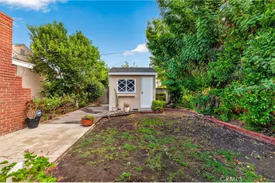 6724 De Celis Place, Lake Balboa, CA 91406 - Photo 47