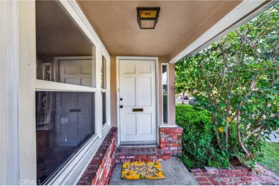 6724 De Celis Place, Lake Balboa, CA 91406 - Photo 5