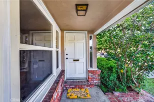6724 De Celis Pl, Lake Balboa, CA 91406 - Photo 5