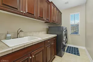 22512 Amber Eve Dr, Corona, CA 92883 - Photo 43
