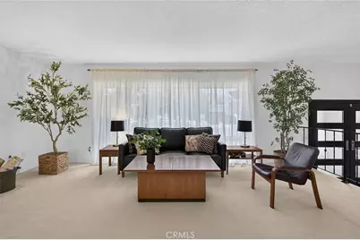 10072 Birchwood, Huntington Beach, CA 92646 - Photo 5
