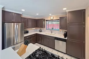 14901 Quill Cir, Huntington Beach, CA 92647 - Photo 17