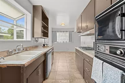 5642 Osbun Road, San Bernardino, CA 92404 - Photo 17