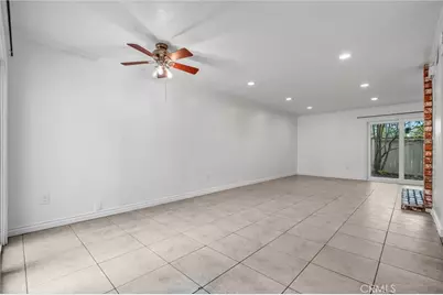 4526 Heil, Huntington Beach, CA 92649 - Photo 5