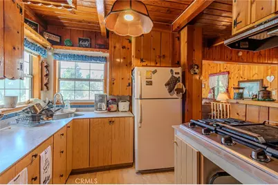 1223 Bear Springs, Rimforest, CA 92378 - Photo 21