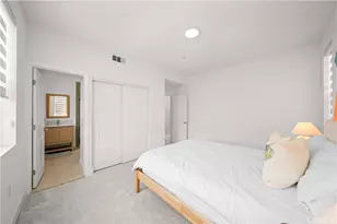 201 Yerba, Irvine, CA 92618 - Photo 27