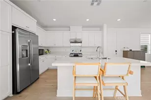 201 Yerba, Irvine, CA 92618 - Photo 13
