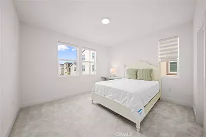 201 Yerba, Irvine, CA 92618 - Photo 21