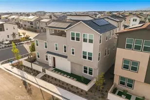 201 Yerba, Irvine, CA 92618 - Photo 53
