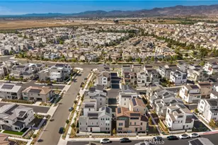 201 Yerba, Irvine, CA 92618 - Photo 59