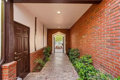 19545 Woodlands Dr, Huntington Beach, CA 92648 - Photo 47