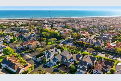 19545 Woodlands Dr, Huntington Beach, CA 92648 - Photo 53