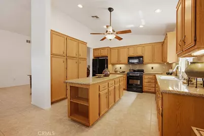 7975 Bogey, Hemet, CA 92545 - Photo 9