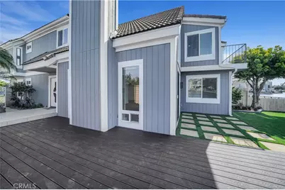 16097 Saint Croix, Huntington Beach, CA 92649 - Photo 3