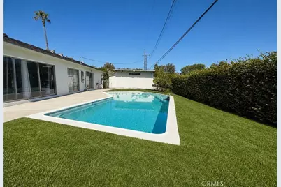 2209 Grovemont, Santa Ana, CA 92705 - Photo 17