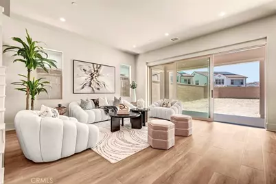 204 Alora, Irvine, CA 92618 - Photo 3