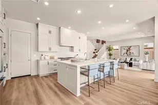 204 Alora, Irvine, CA 92618 - Photo 7