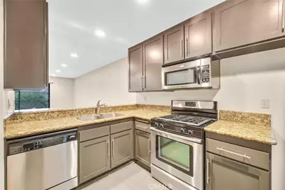 326 Tangelo #323, Irvine, CA 92618 - Photo 17