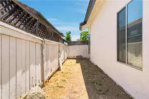 39853 Teal Dr, Murrieta, CA 92562 - Photo 43