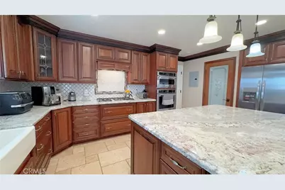 5418 Saratoga, Yorba Linda, CA 92886 - Photo 3