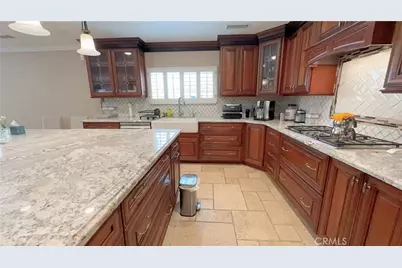 5418 Saratoga, Yorba Linda, CA 92886 - Photo 9