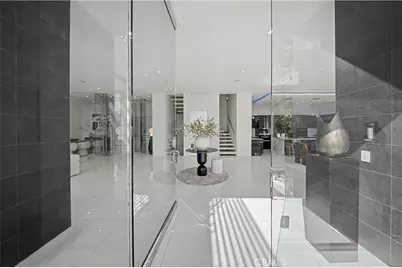 9459 Beverly Crest, Beverly Hills, CA 90210 - Photo 3