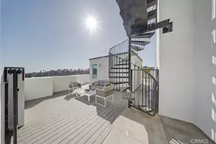 9459 Beverly Crest, Beverly Hills, CA 90210 - Photo 47