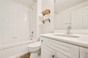 139 Pantheon, Irvine, CA 92620 - Photo 5