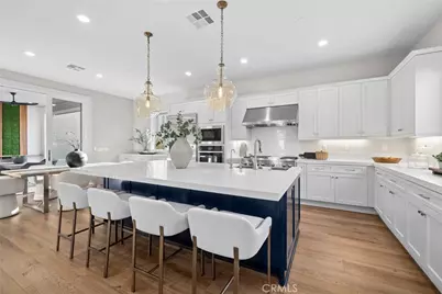 151 Crossover, Irvine, CA 92618 - Photo 5