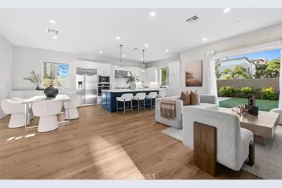 151 Crossover, Irvine, CA 92618 - Photo 3